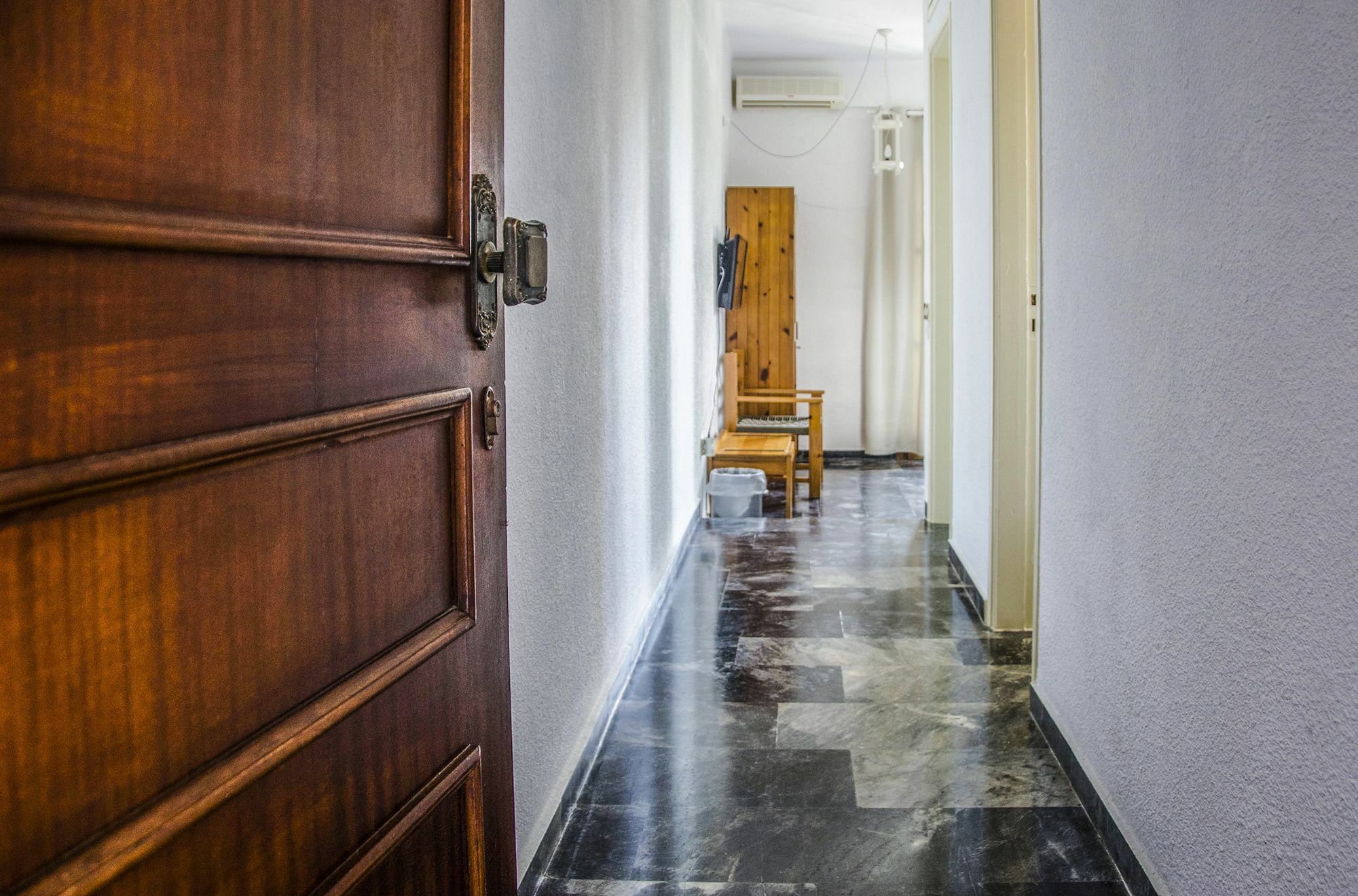 Sunrise Apartments Калатас Екстериор снимка